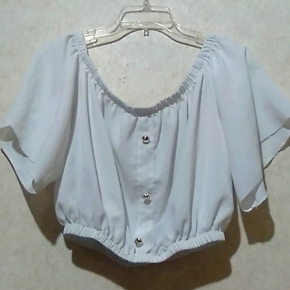 DAZE loose off the shoulder crop top size medium